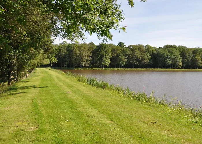 De L'hirondelle Mareuil-en-Brie