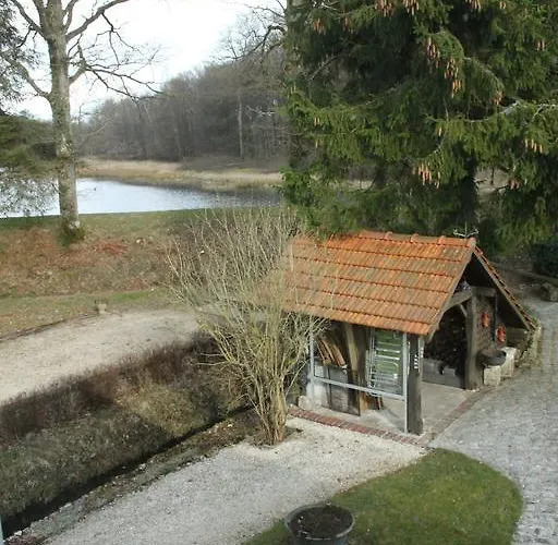 De L'hirondelle Hébergement de vacances *