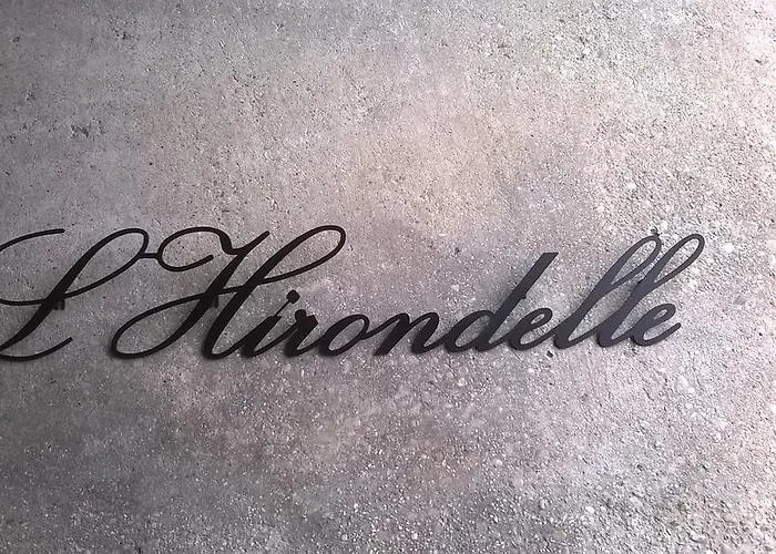 De L'hirondelle * Mareuil-en-Brie