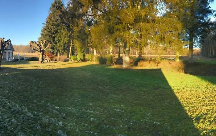 De L'hirondelle * Mareuil-en-Brie